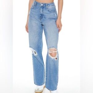 Forever 21 Mom Rip Jeans size 25 PreUsed